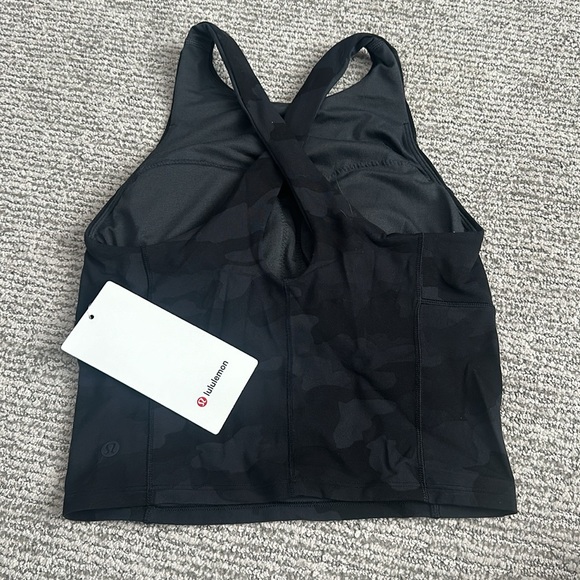 NWT Lululemon Key to Balance Tank - Picture 2 of 2